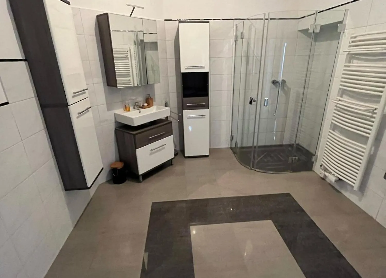 Aveni Home Wien Lägenhet